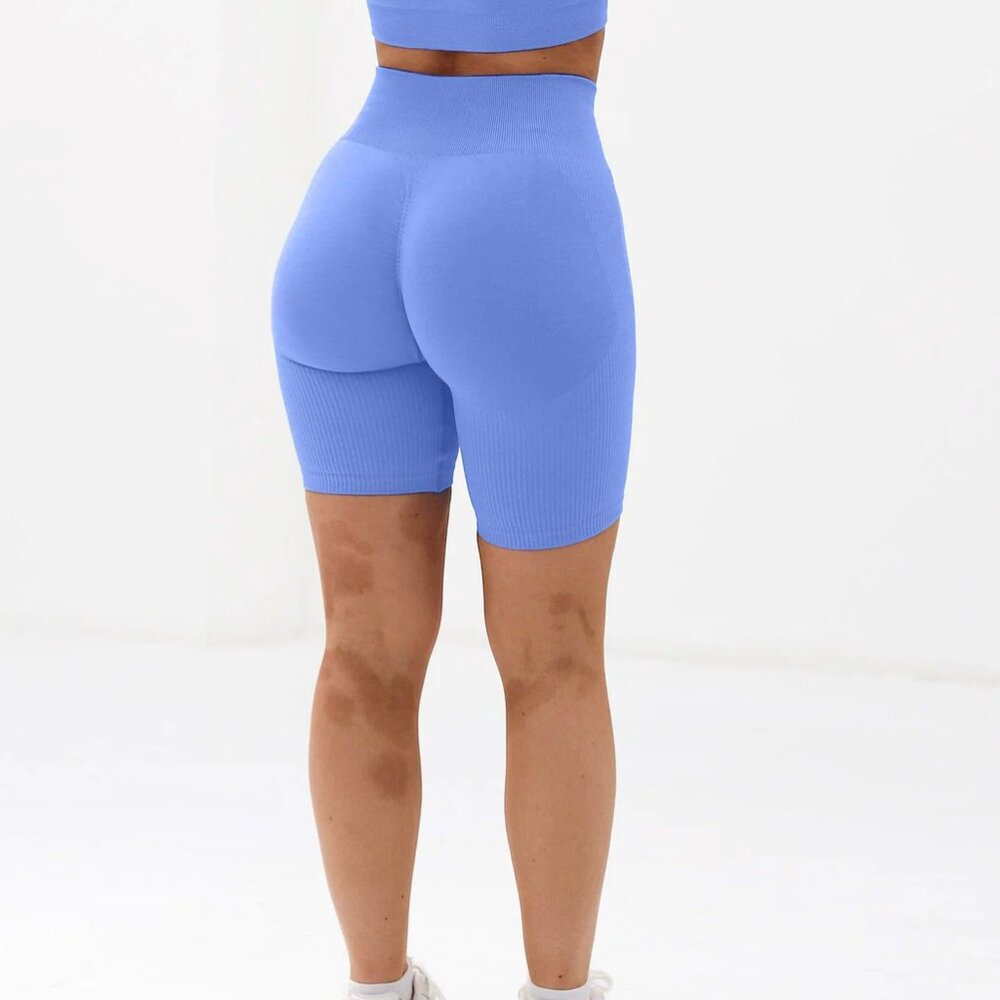 Lazuli Label Scrunch Seamless Glacier Blue Shorts